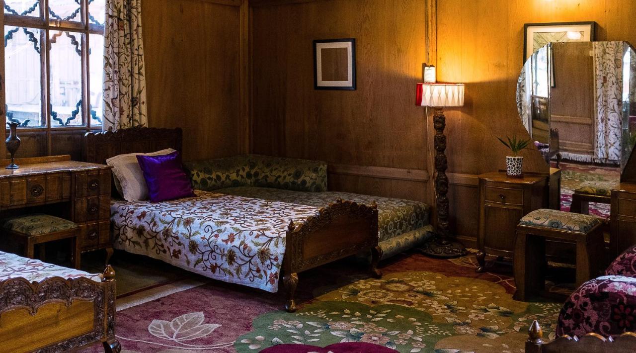 Omar Khayam HouseBoat Retreat Bed & Breakfast Srinagar  Luaran gambar