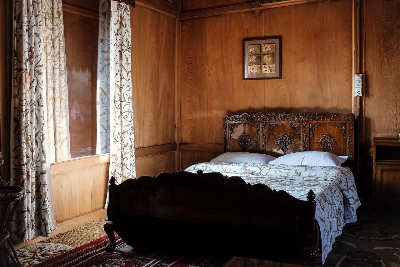 Omar Khayam HouseBoat Retreat Bed & Breakfast Srinagar  Luaran gambar